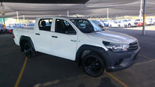 Load image into Gallery viewer, Ultra Matte Unpainted Hilux 2015- Narrow Body Fender Flares  unpainted (COLOUR CODING AVAILABLE ON REQUEST) FF-HLXNB-6P-UNP
