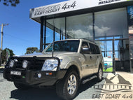 Deluxe Commercial Bull Bar - Mitsubishi Pajero NW 2011 to NX  (Does not suit factory fitted headlight washers) BBCD045