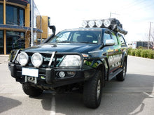 Load image into Gallery viewer, Deluxe Commercial Bull Bar - Toyota Hilux Vigo 3/2005 to 9/2011 BBCD002
